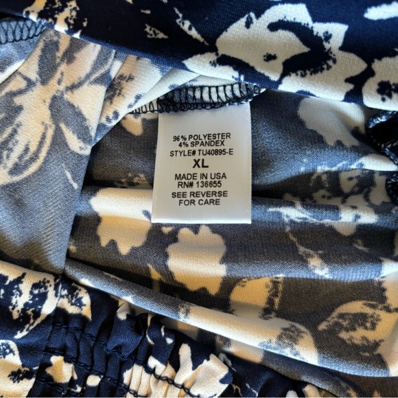 West K Halter Tank XL NWT - Picture 3 of 7